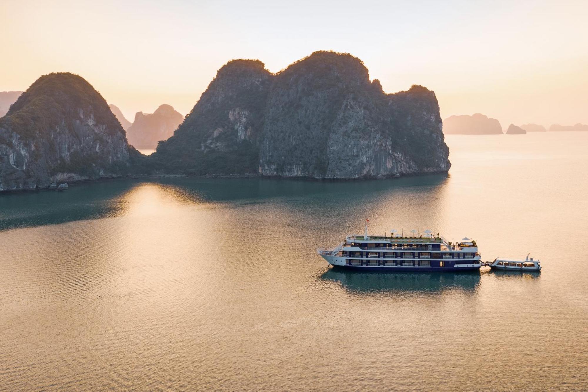 מלון הלונג Halong Dragon Bay Cruise מראה חיצוני תמונה
